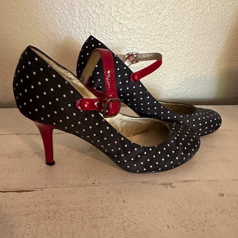Super fun black and red heels